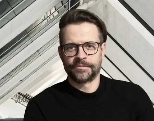 Professor Dr Bernd Süßmuth